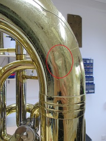 Schaden an Tuba Mannheimer Sinfonima Instrumentenversicherungen.